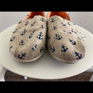 TOMS Classic Slip-on Shoes